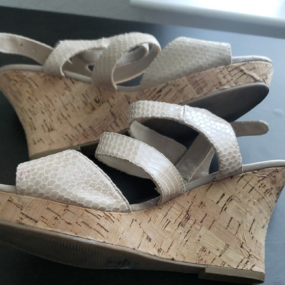 Kelly & Katie Tan Slide Sandals with Wide Strap - Picture 6 of 6